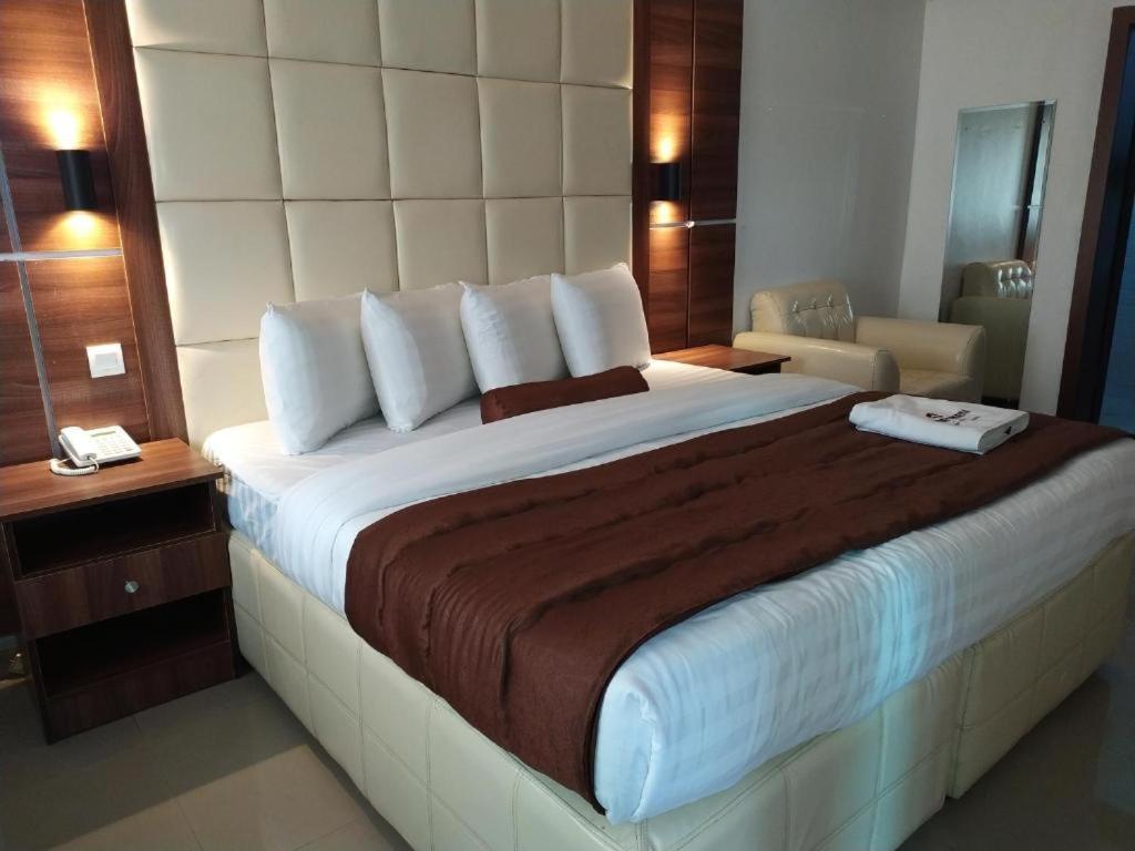 Presken Hotel @Oniru Lagos Luaran gambar